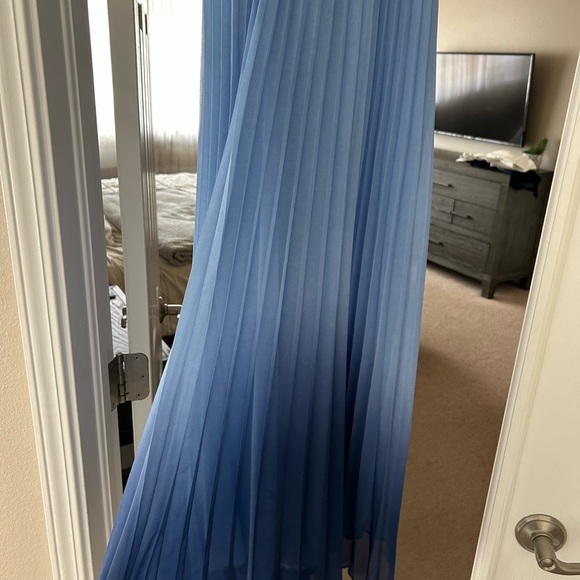 Elegant Navy and Blue Ombre Maxi Dress - Picture 6 of 7